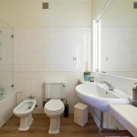 Deluxe Bedroom In Farmhouse, Swimming Pool, By Timecooler Sobral de Monte Agraco