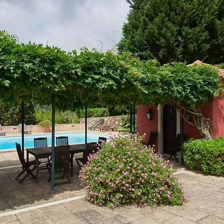Deluxe Bedroom In Farmhouse, Swimming Pool, By Timecooler Sobral de Monte Agraco
