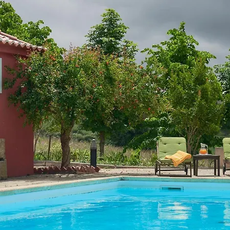Deluxe Bedroom In Farmhouse, Swimming Pool, By Timecooler * Sobral de Monte Agraco