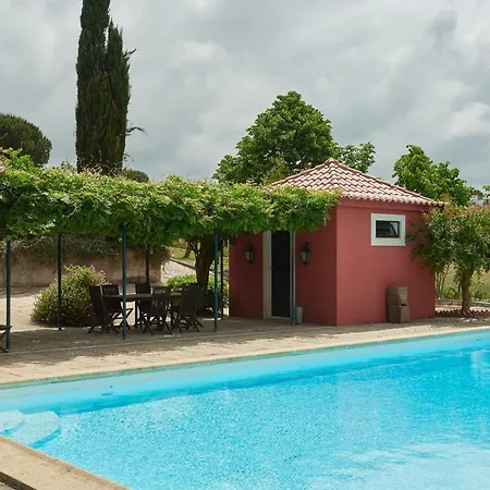Deluxe Bedroom In Farmhouse, Swimming Pool, By Timecooler Guest house *