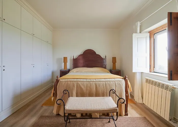 Deluxe Bedroom In Farmhouse, Swimming Pool, By Timecooler Собрал-ди-Монти-Аграсу