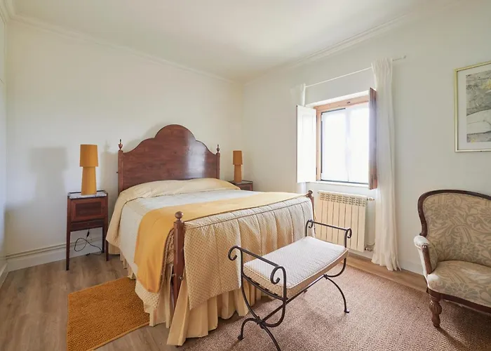 Гостевой дом Deluxe Bedroom In Farmhouse, Swimming Pool, By Timecooler Собрал-ди-Монти-Аграсу